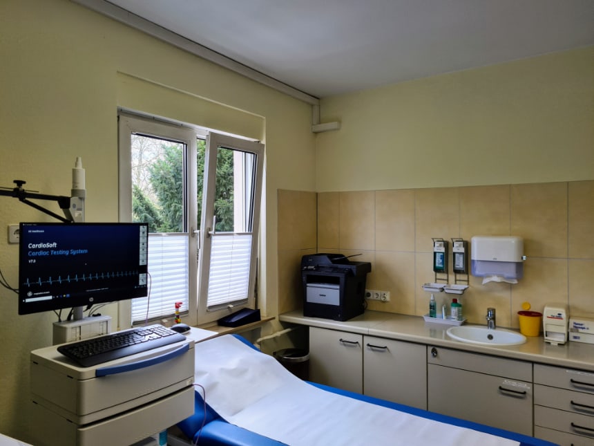 EKG Zimmer - Dr. Ebert - Heilbronn